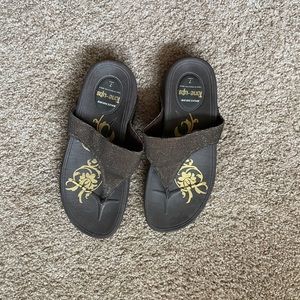 Skechers Tone Ups Flip Flops Sandals Bronze Style # 38737 Womens Size 7